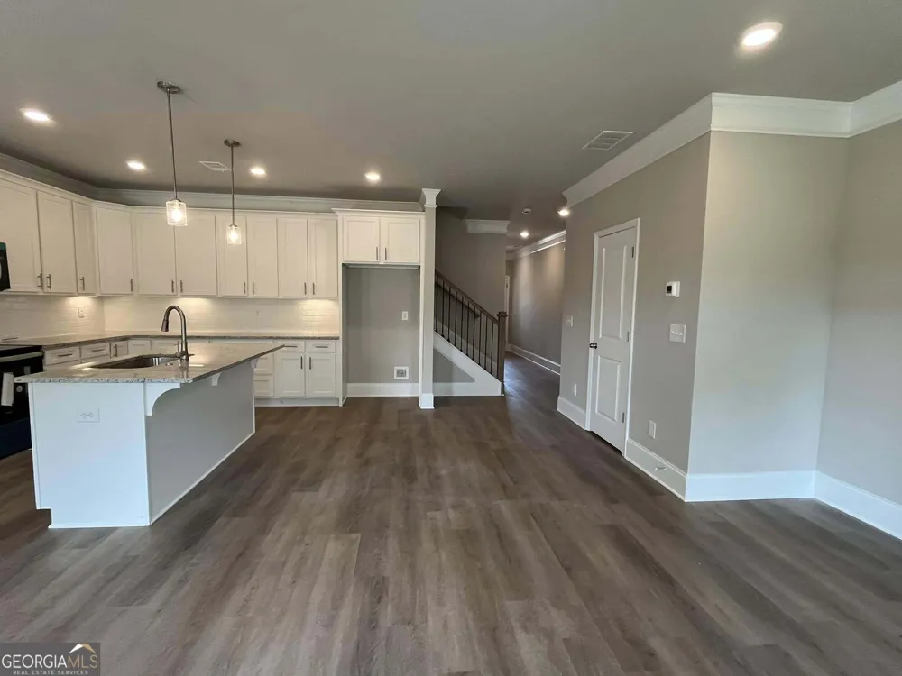 11 Creekside Commons DR Hoschton, GA 30548