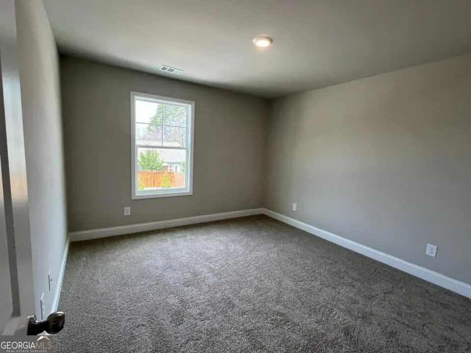 21 Creekside Commons DR Hoschton, GA 30548