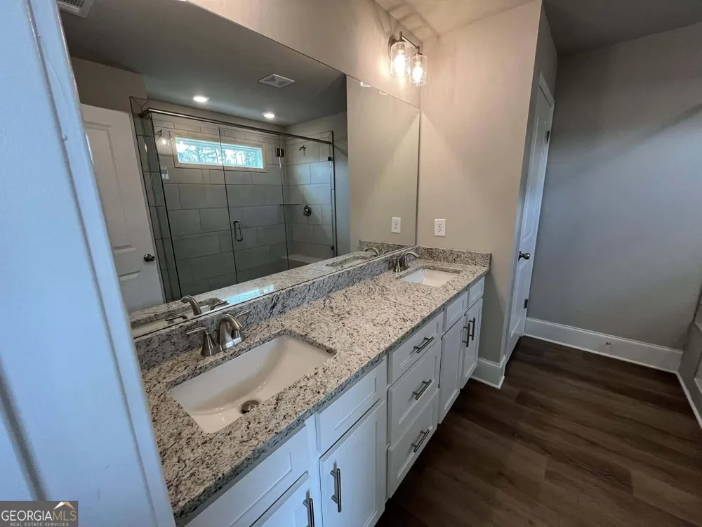 21 Creekside Commons DR Hoschton, GA 30548