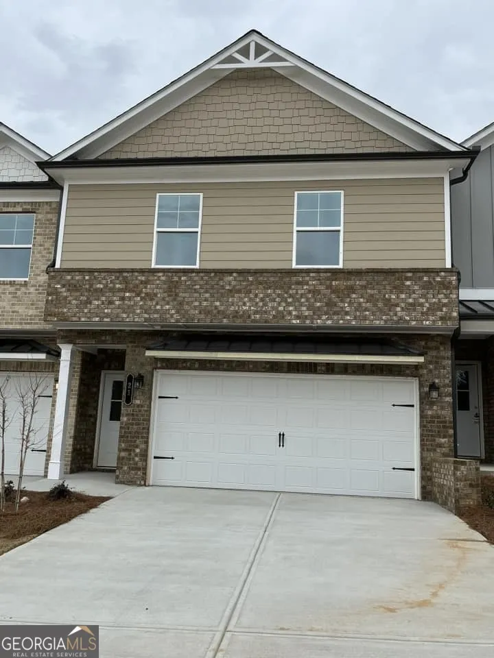 21 Creekside Commons DR Hoschton, GA 30548