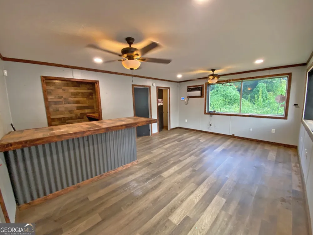 1640 S Chestatee ST Dahlonega, GA 30533