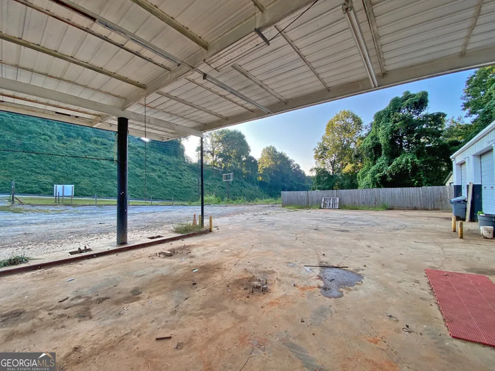 1640 S Chestatee ST Dahlonega, GA 30533