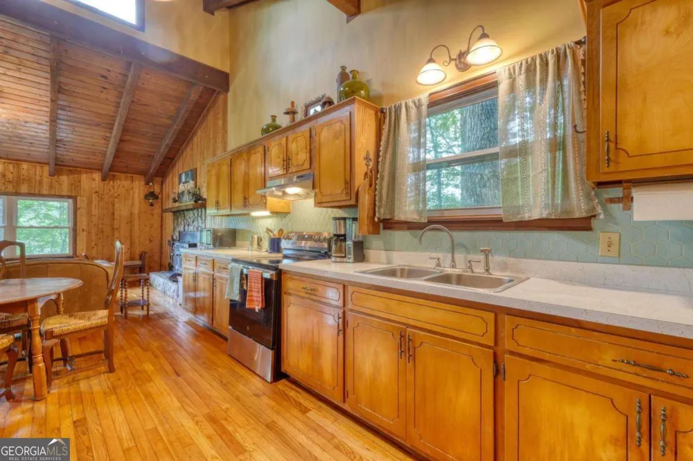 664 High Ridge RD Murphy, NC 28906