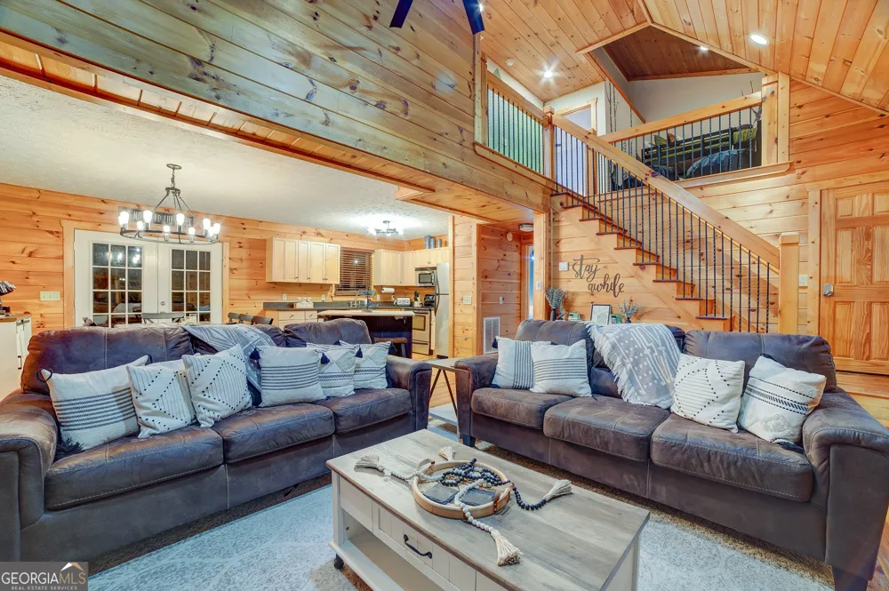 46 Pelican DR Ellijay, GA 30540