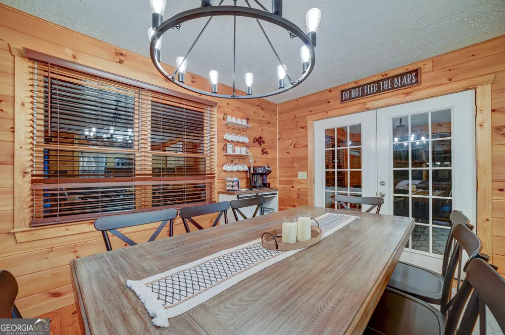 46 Pelican DR Ellijay, GA 30540
