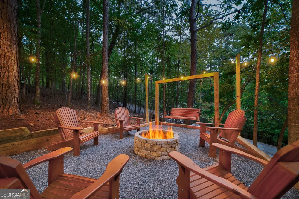46 Pelican DR Ellijay, GA 30540