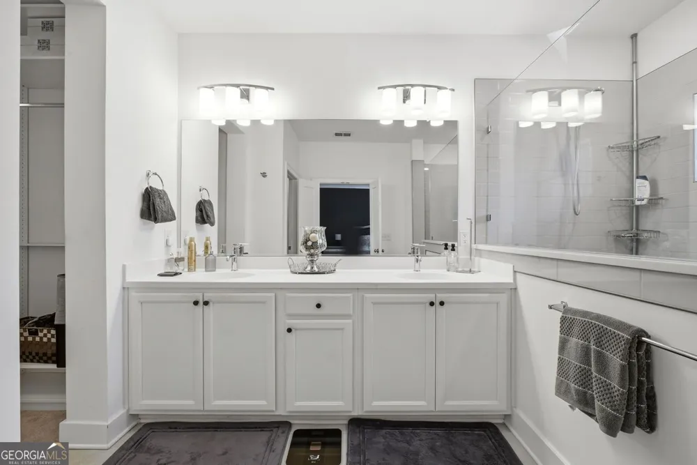 2543 Oakbourne LN Smyrna, GA 30080