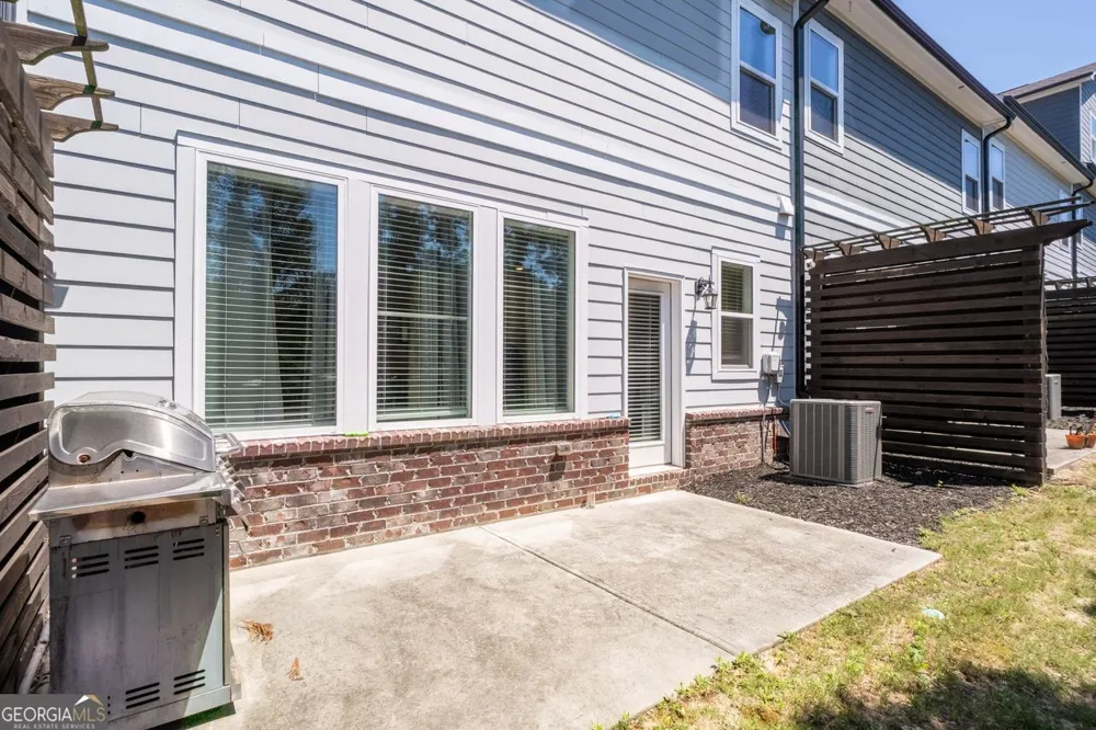 2543 Oakbourne LN Smyrna, GA 30080