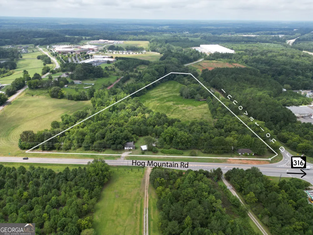 1211 Hog Mountain RD Winder, GA 30680