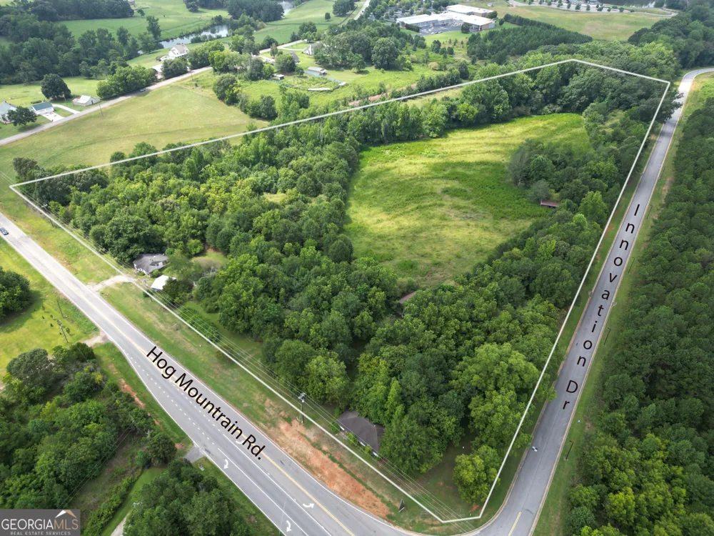 1211 Hog Mountain RD Winder, GA 30680