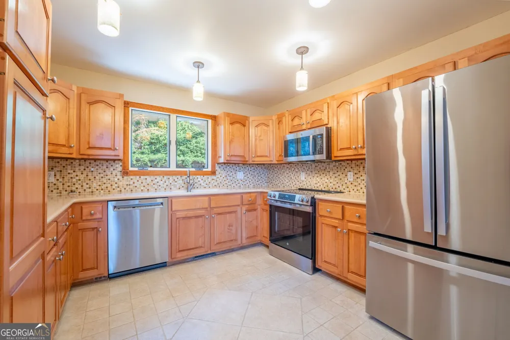44 Juniper TRL Clayton, GA 30525