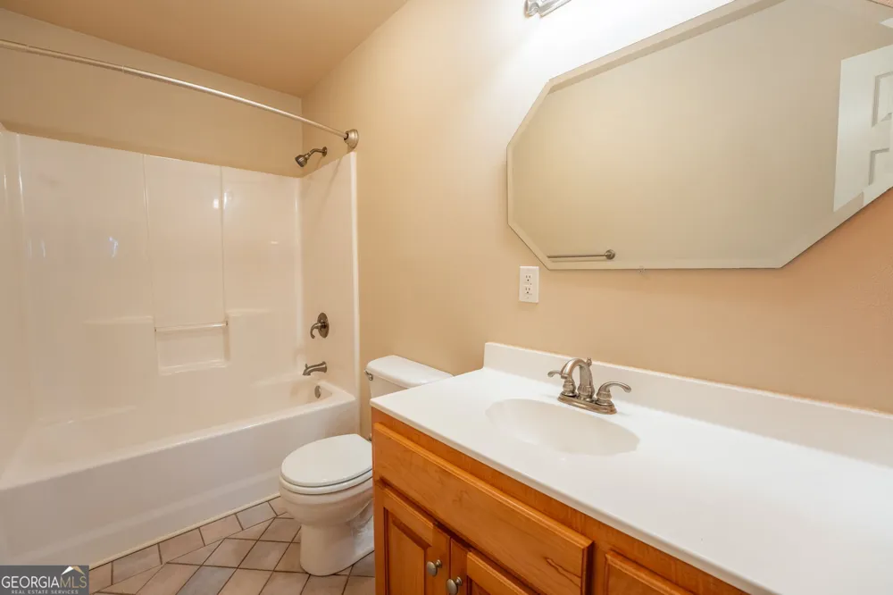 44 Juniper TRL Clayton, GA 30525