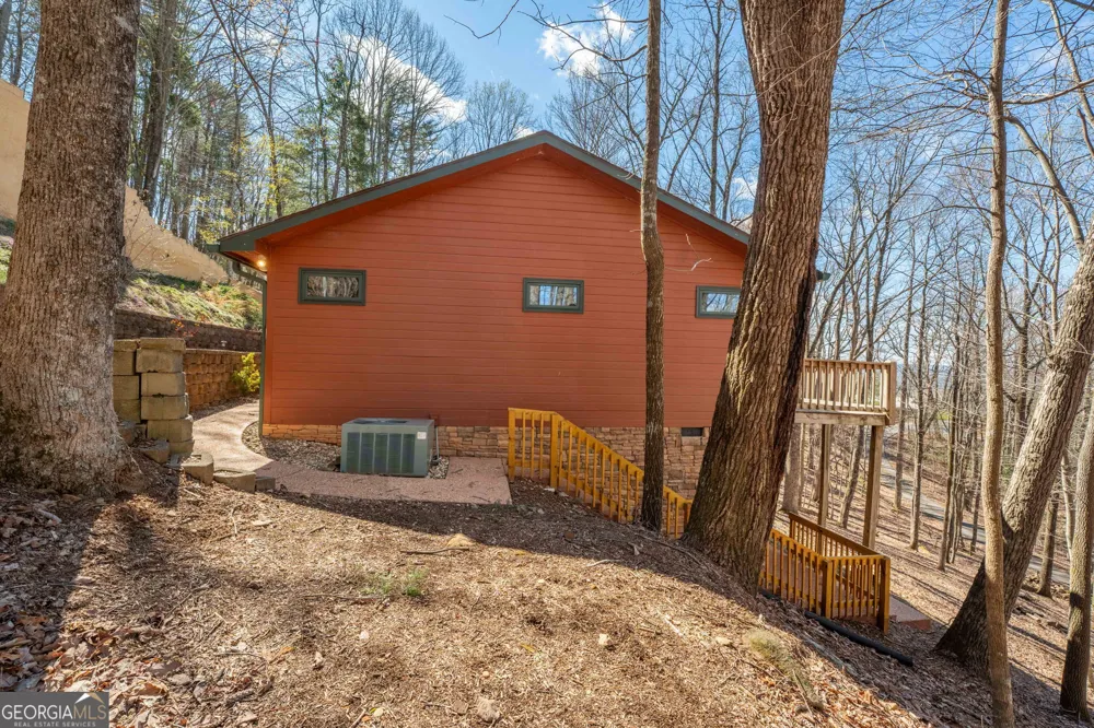 44 Juniper TRL Clayton, GA 30525