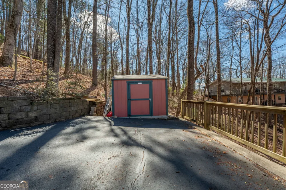 44 Juniper TRL Clayton, GA 30525