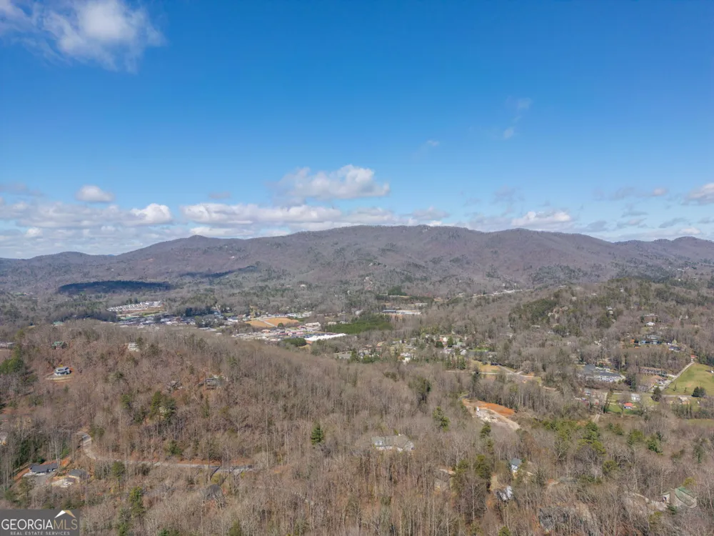 44 Juniper TRL Clayton, GA 30525