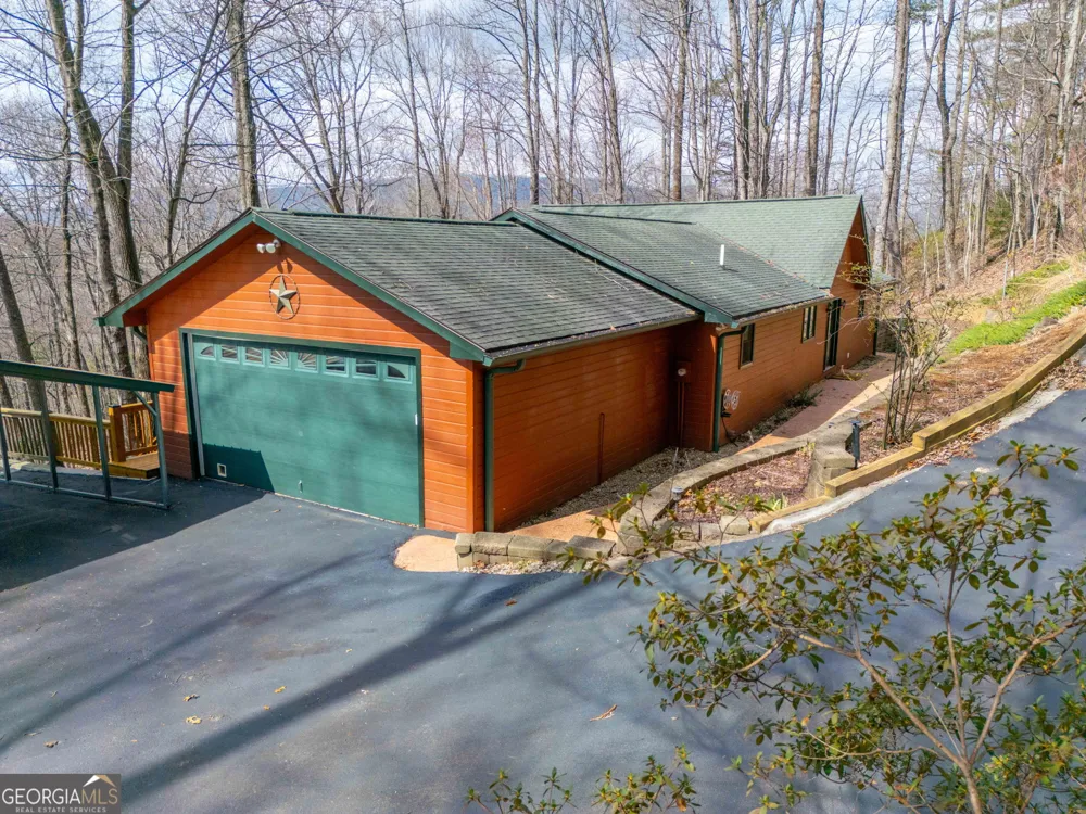 44 Juniper TRL Clayton, GA 30525