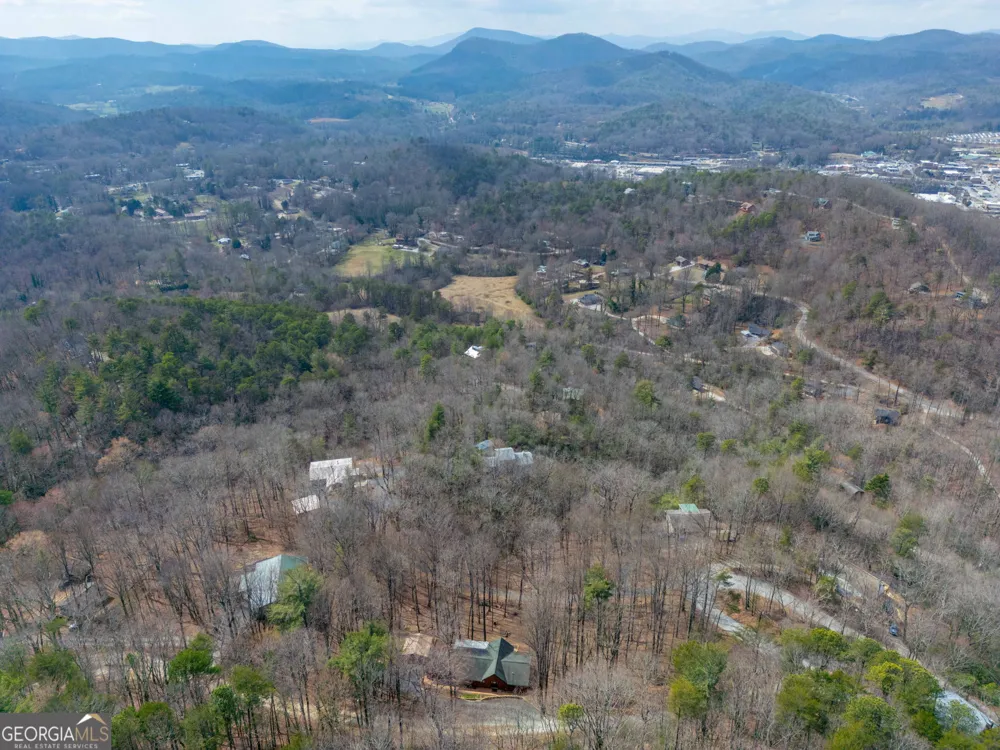 44 Juniper TRL Clayton, GA 30525