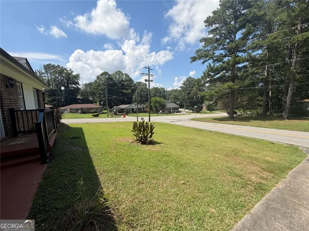 1633 Slate RD Conley, GA 30288