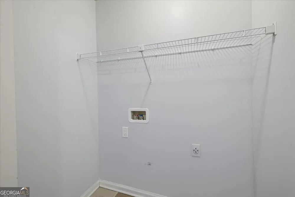 2421 2nd ST NW Atlanta, GA 30318
