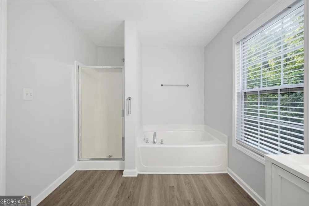 2421 2nd ST NW Atlanta, GA 30318