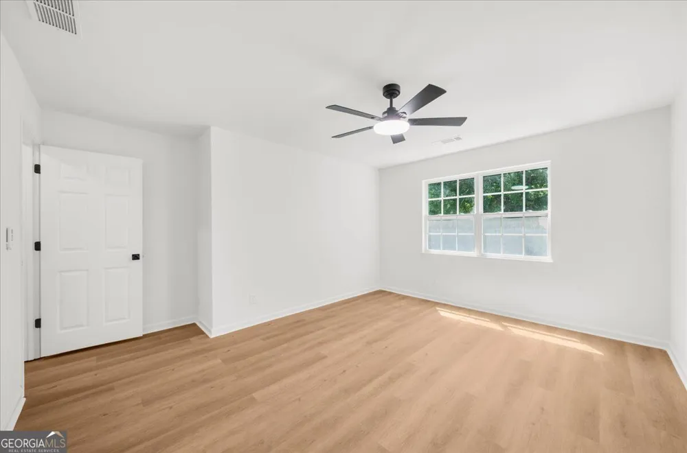 1172 Red Oak CV Tucker, GA 30084