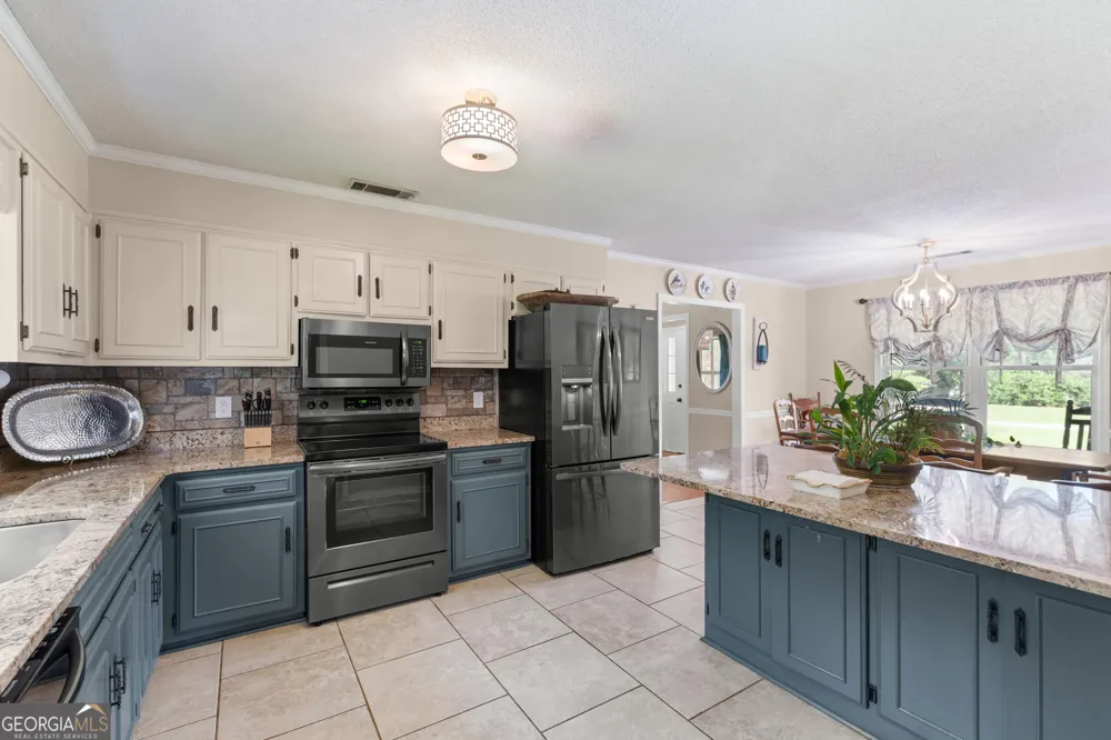 116 Evergreen DR Statesboro, GA 30458