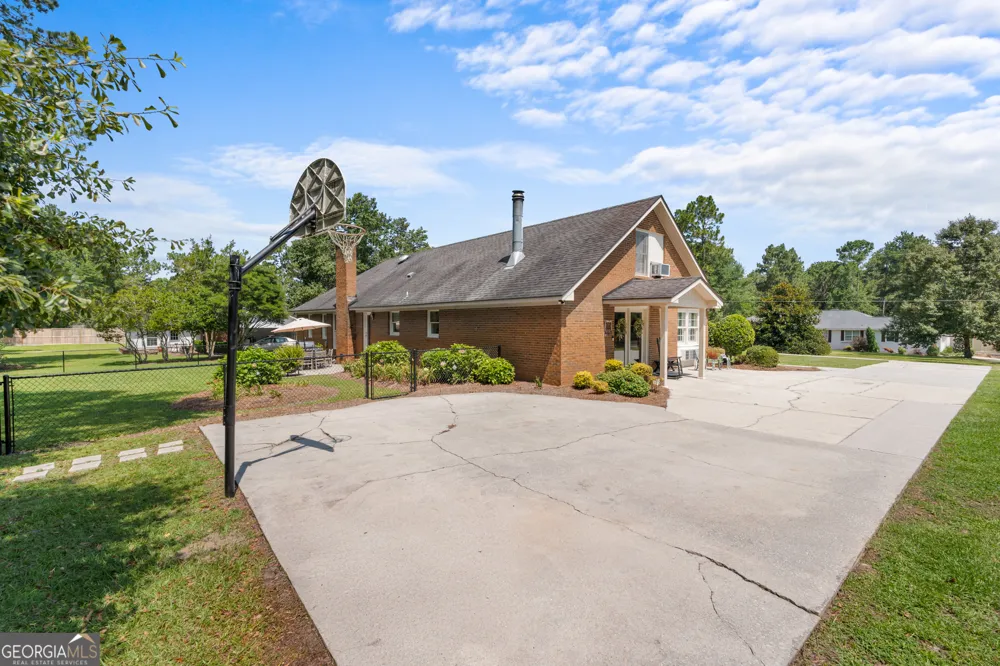 116 Evergreen DR Statesboro, GA 30458