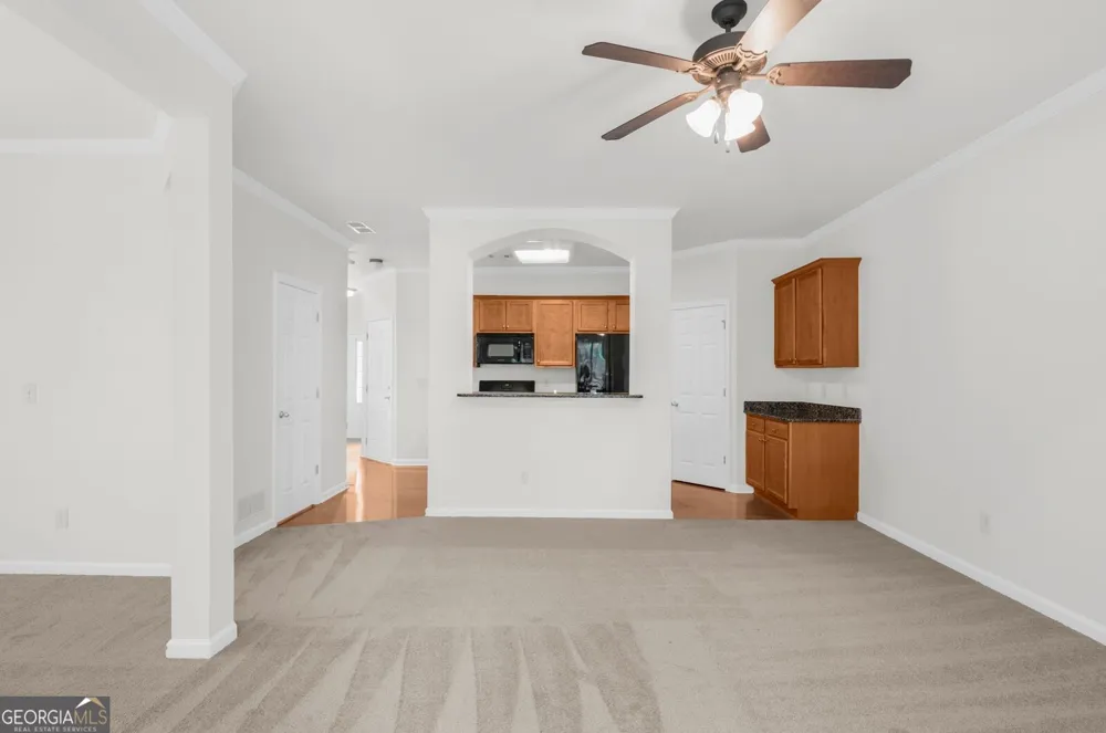 147 Sunset LN Woodstock, GA 30189