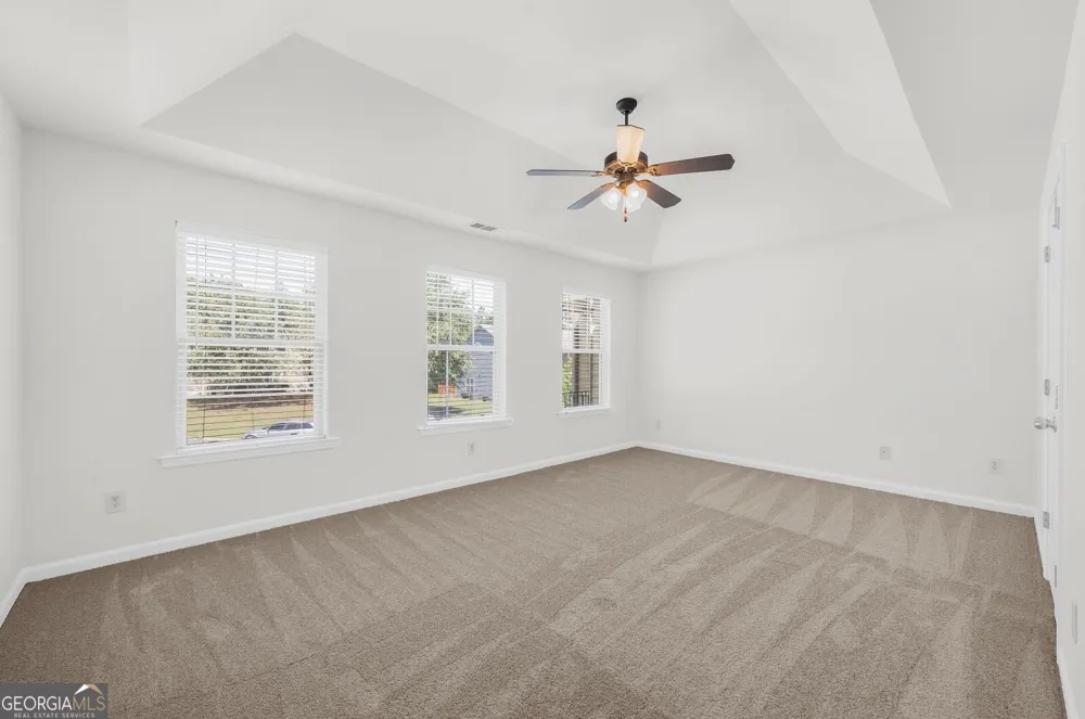147 Sunset LN Woodstock, GA 30189