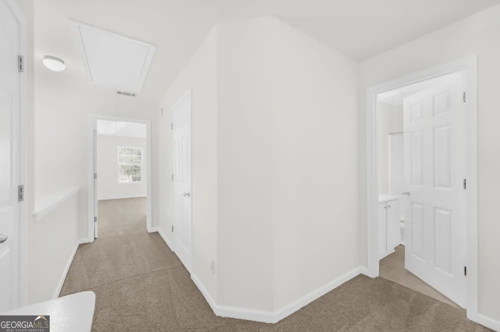 147 Sunset LN Woodstock, GA 30189