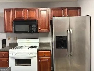 40 Oak Terrace DR Covington, GA 30016