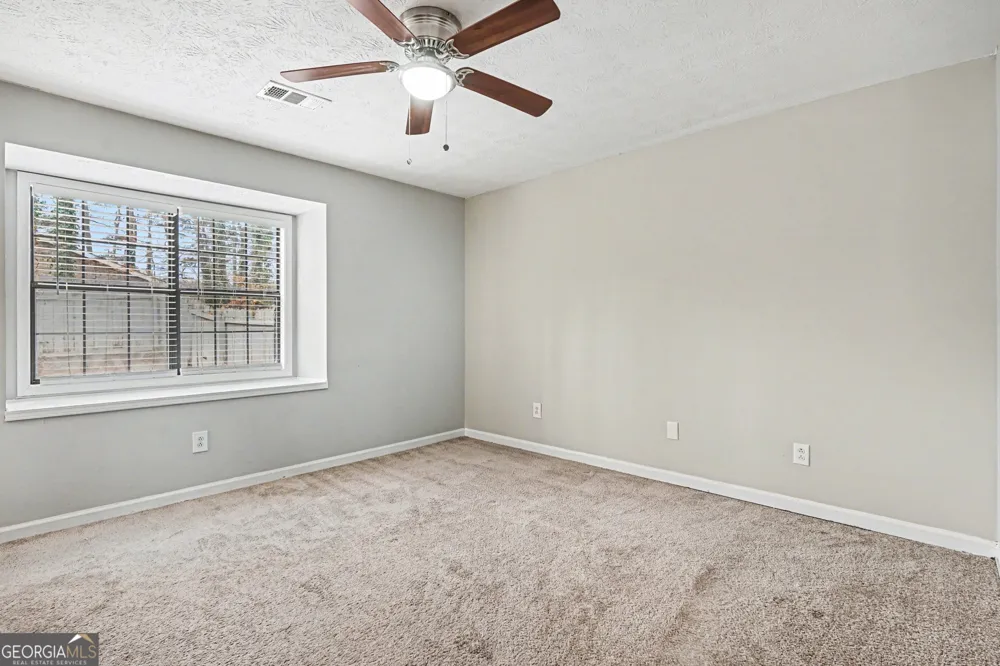 2221 Davis Oaks CT Stone Mountain, GA 30087