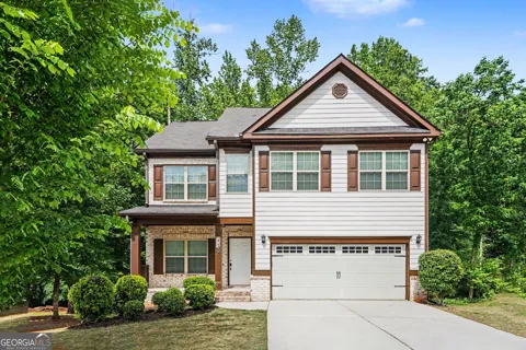 825 Sassafras LN