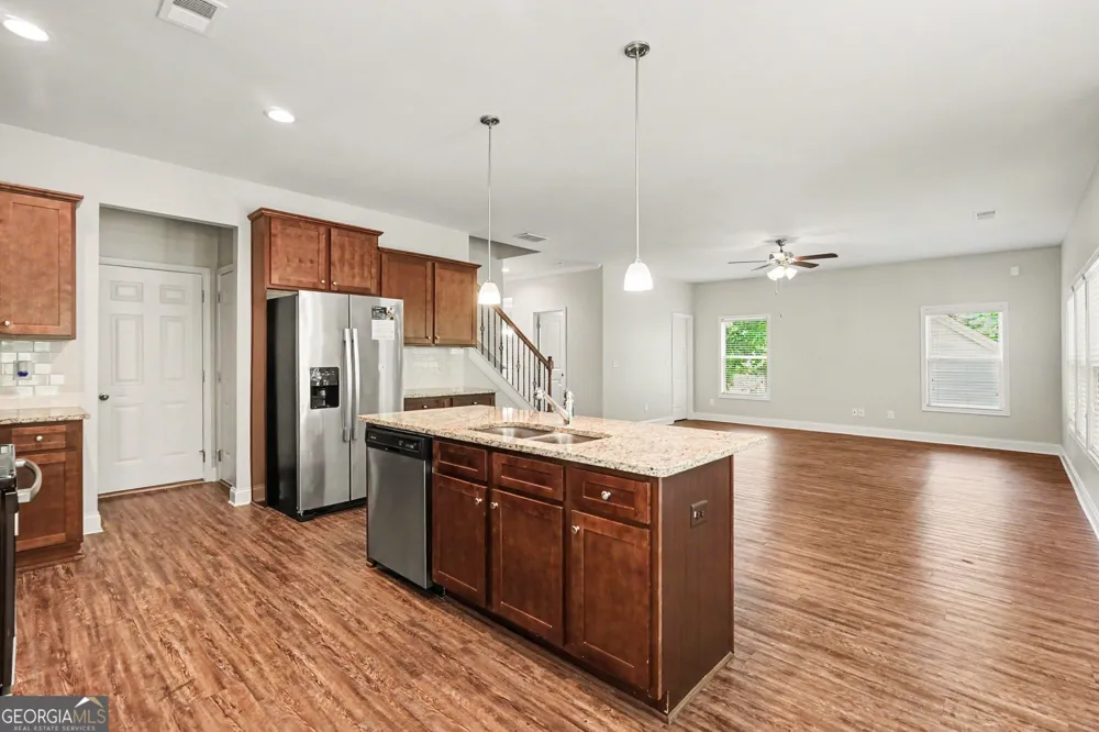 825 Sassafras LN Hoschton, GA 30548