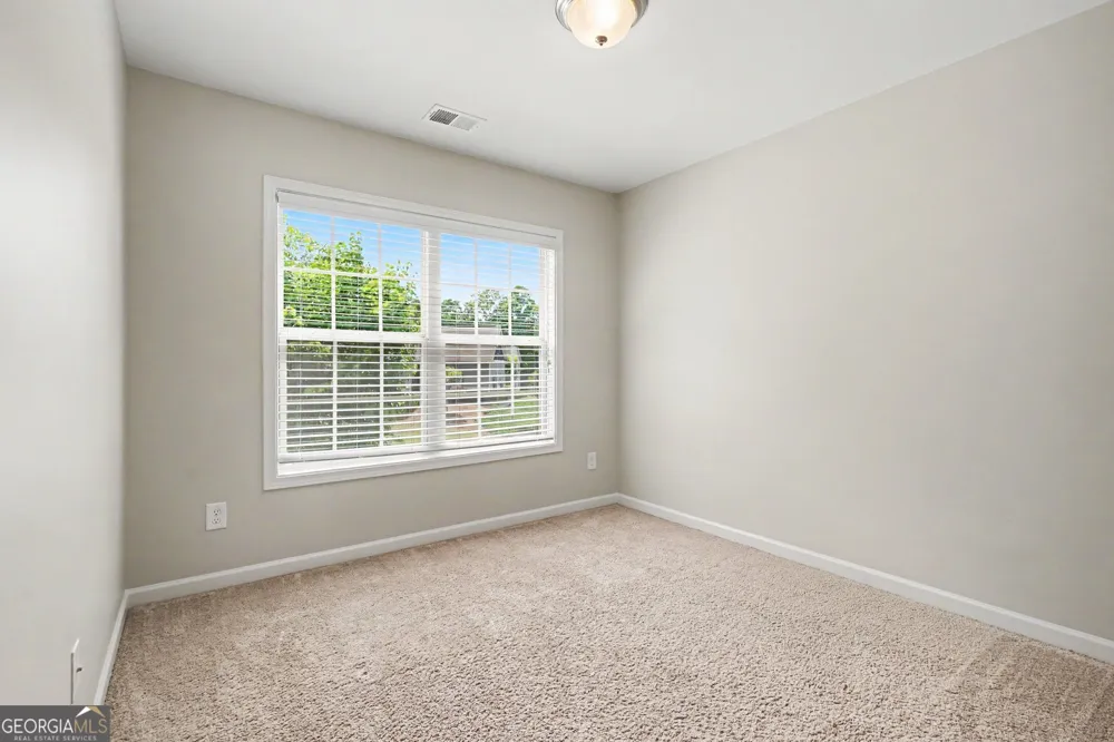825 Sassafras LN Hoschton, GA 30548