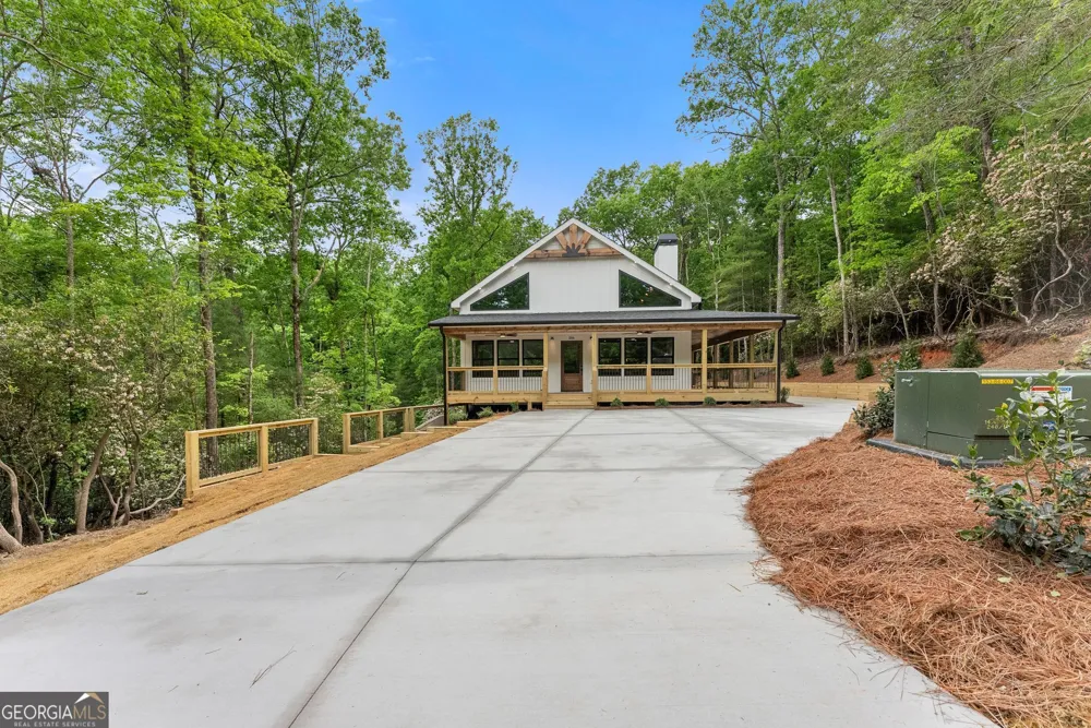 286 Frances DR Ellijay, GA 30536