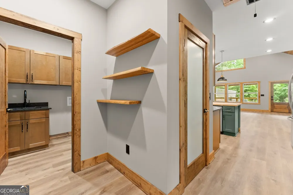 286 Frances DR Ellijay, GA 30536