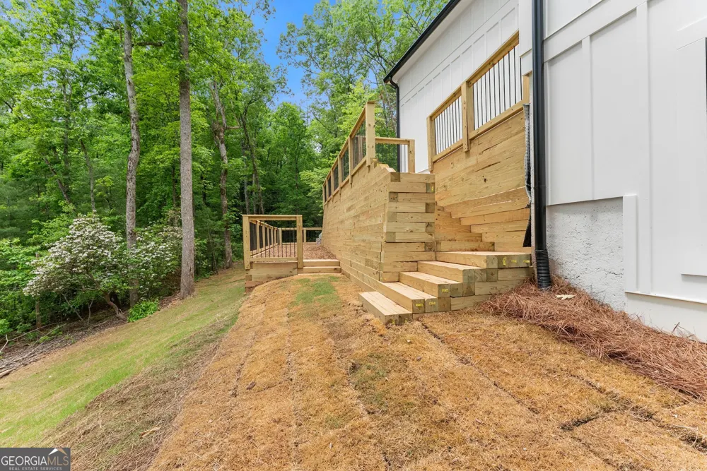 286 Frances DR Ellijay, GA 30536