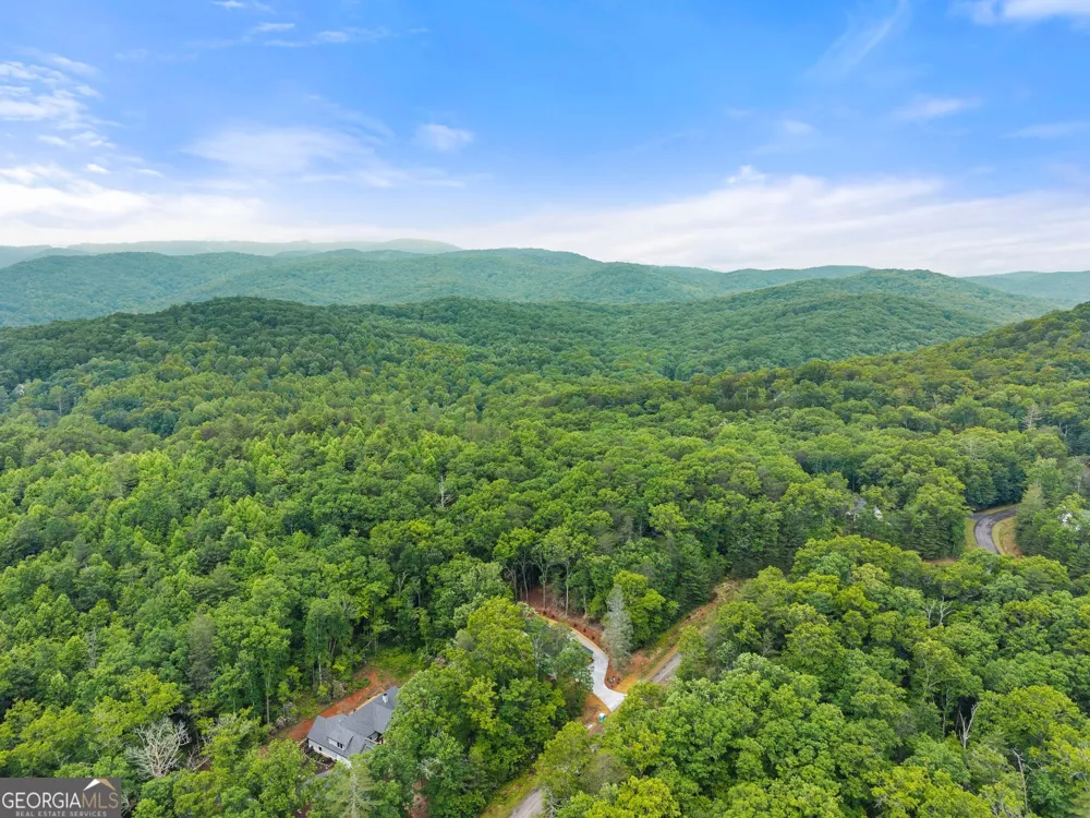 286 Frances DR Ellijay, GA 30536