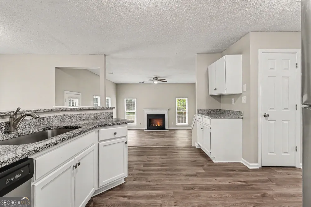 1298 Berryhill DR Lithonia, GA 30058