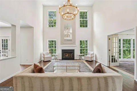 1305 Rosewood DR