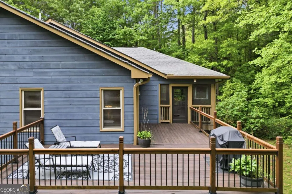 67 Ballard LN Ellijay, GA 30536
