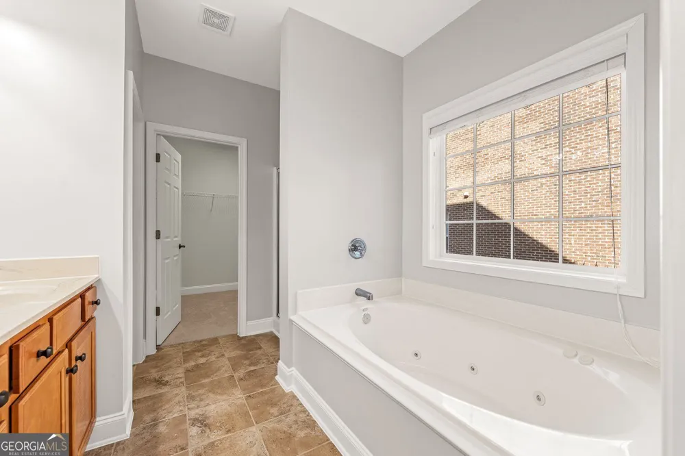 3329 Rosecliff TRCE Buford, GA 30519