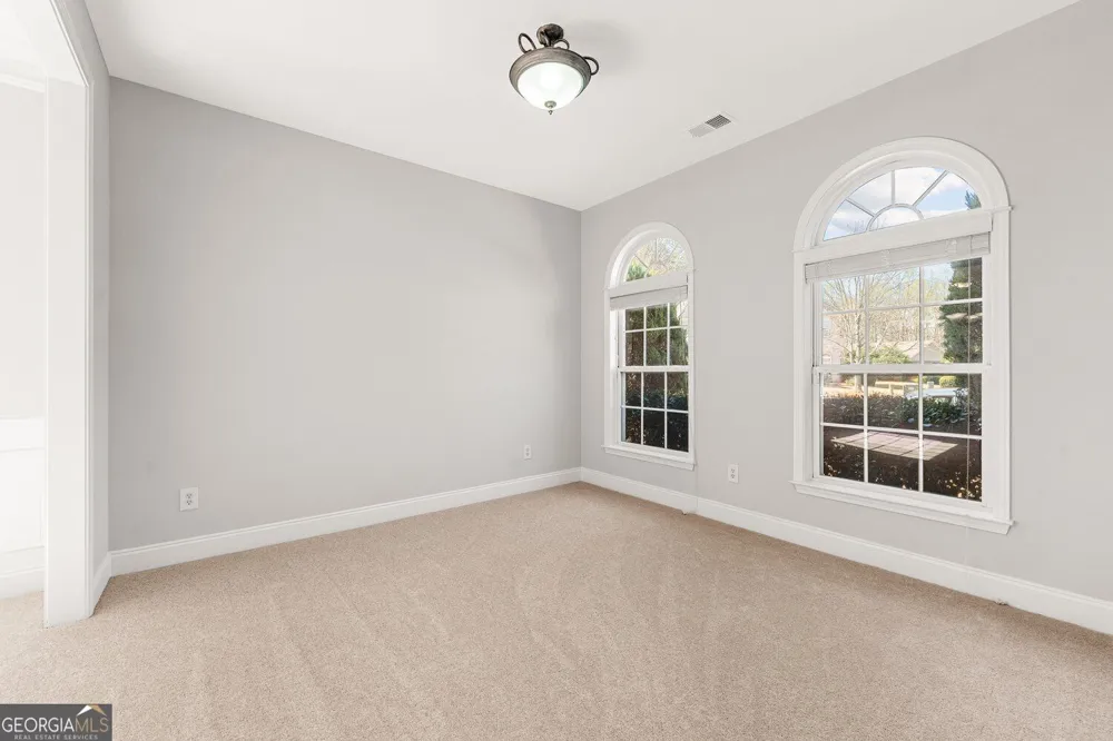 3329 Rosecliff TRCE Buford, GA 30519