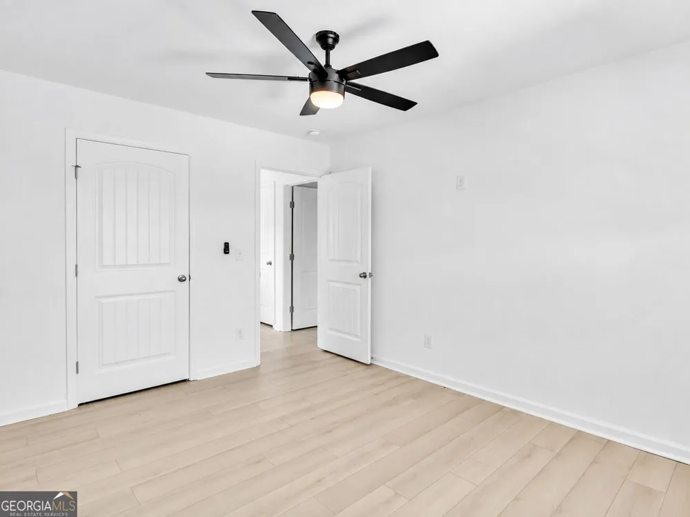 418 Lake Ridge LN Fairburn, GA 30213