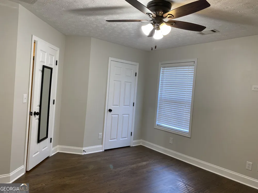 900 Harbins View DR Dacula, GA 30019