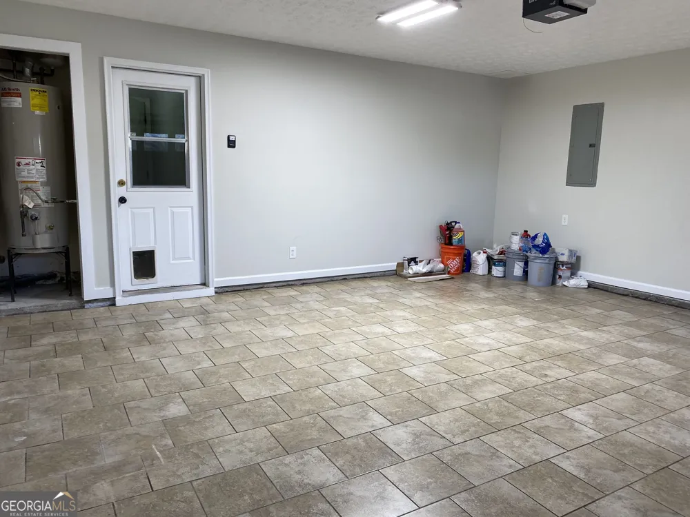 900 Harbins View DR Dacula, GA 30019