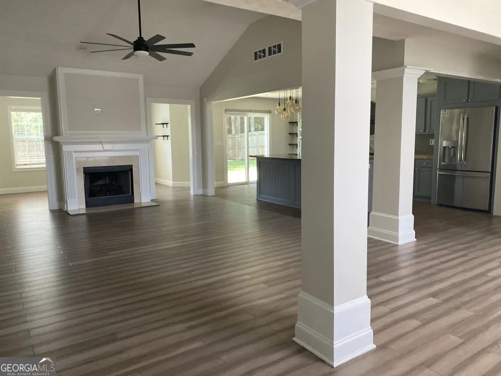 900 Harbins View DR Dacula, GA 30019