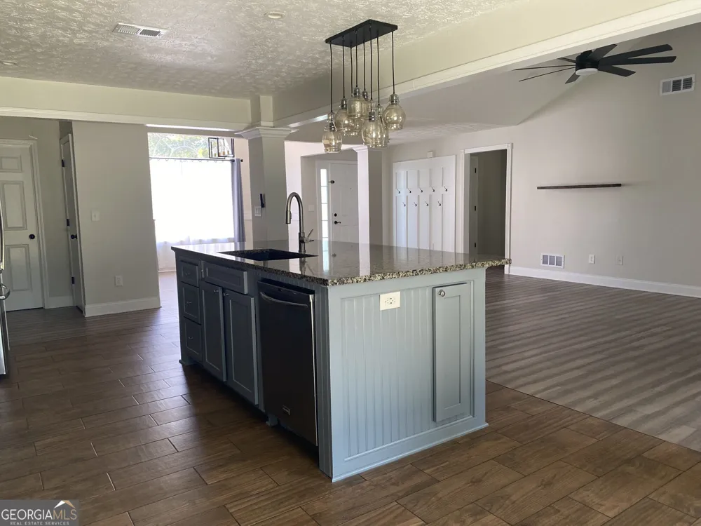 900 Harbins View DR Dacula, GA 30019