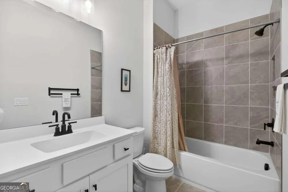 105 Batten Board WAY Woodstock, GA 30189